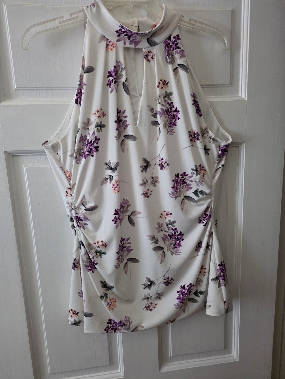 White House Black Market Sleeveless Floral Halter Top in White and Purple, Sz L